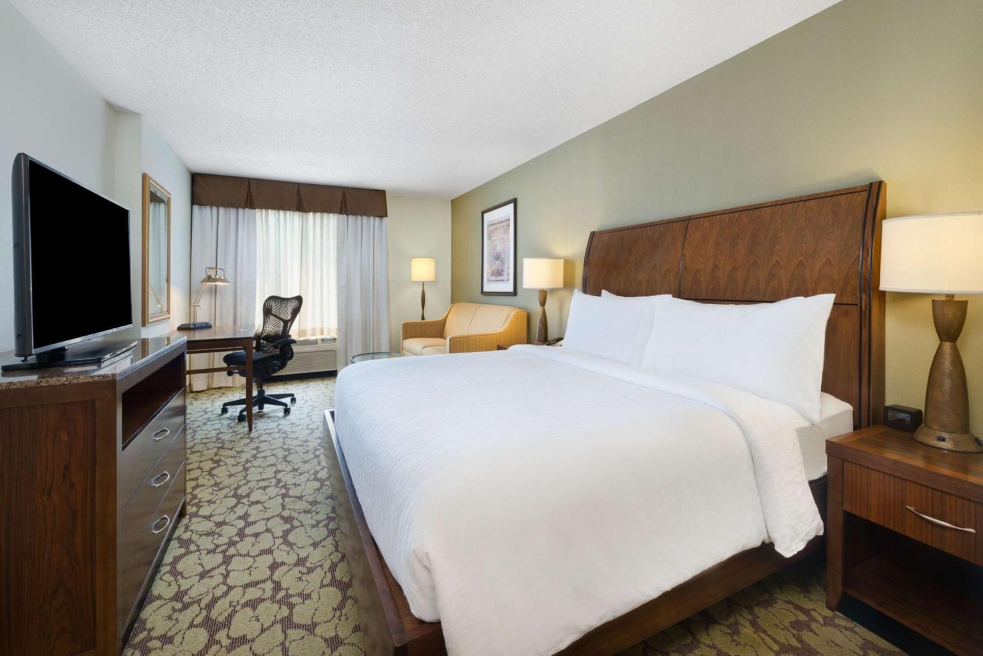 Hilton Garden Inn Atlanta North/אלפרטה מראה חיצוני תמונה