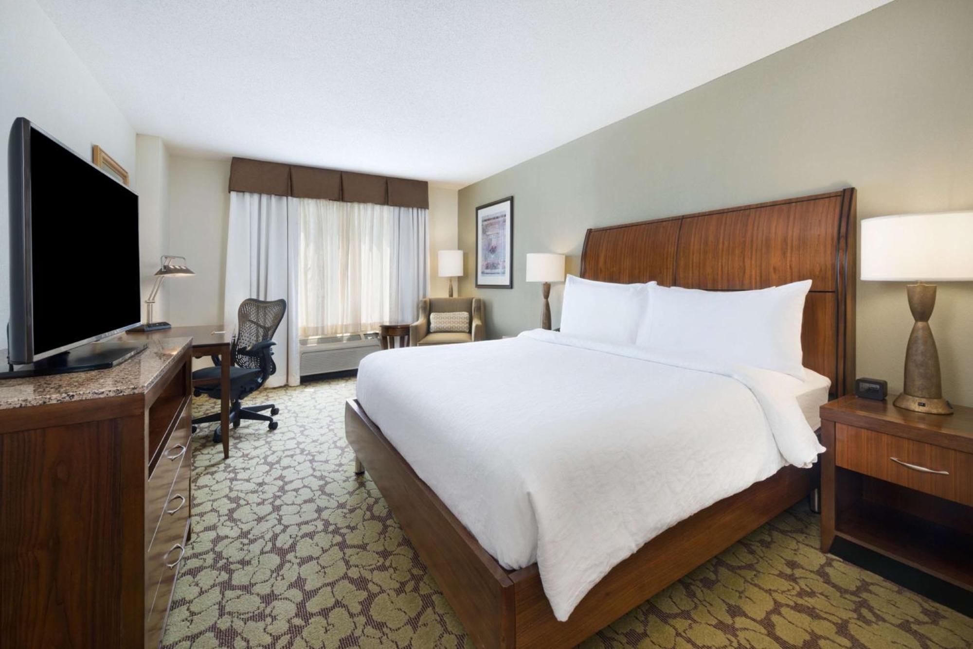 Hilton Garden Inn Atlanta North/אלפרטה מראה חיצוני תמונה