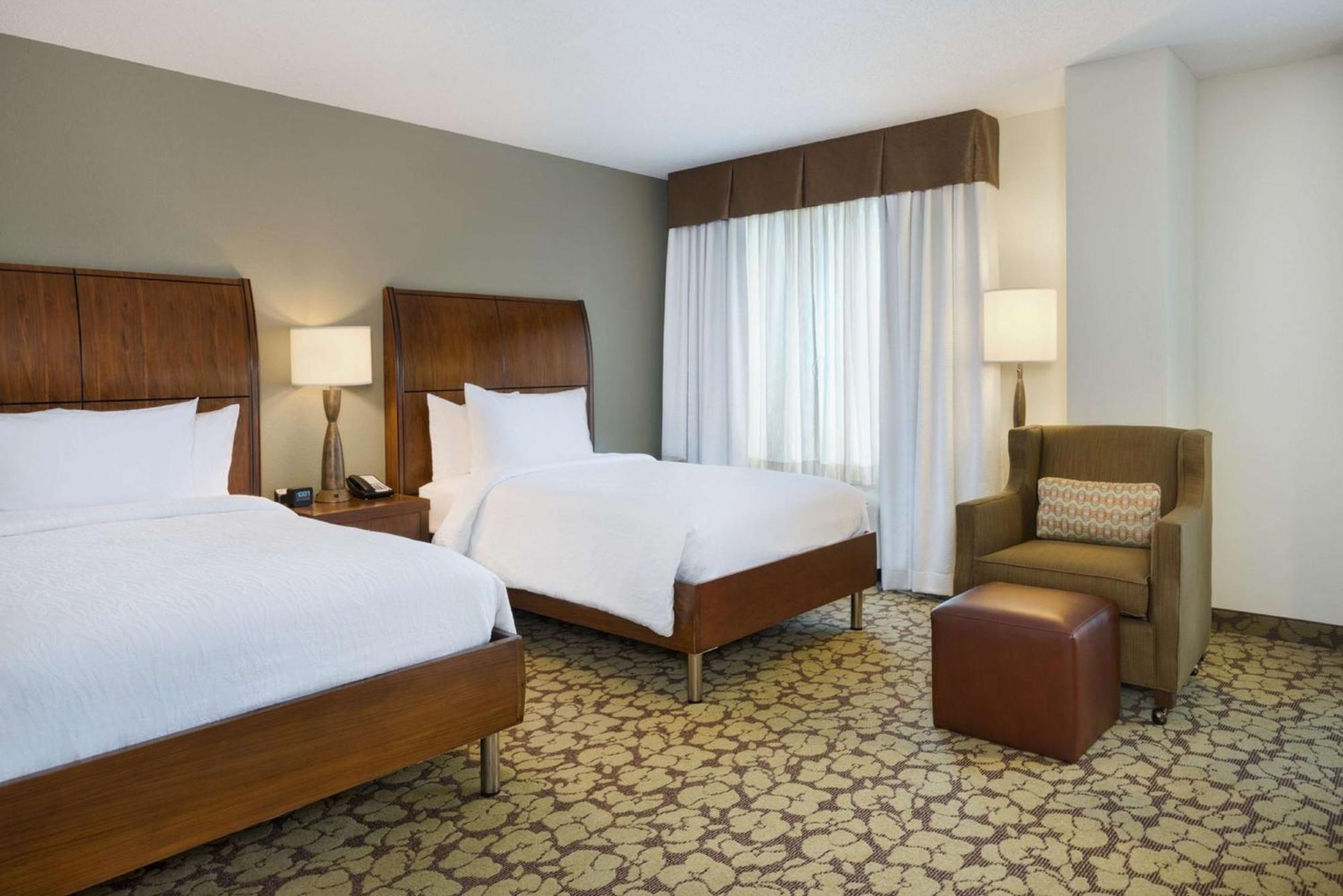 Hilton Garden Inn Atlanta North/אלפרטה מראה חיצוני תמונה