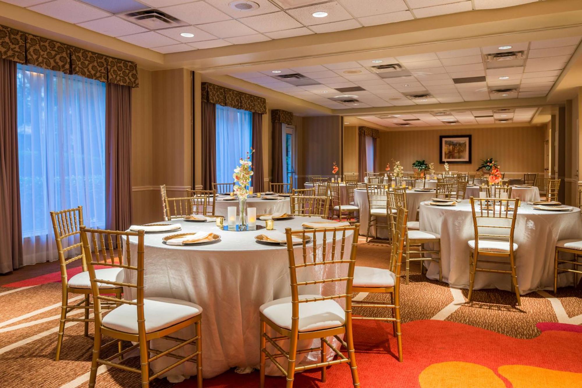Hilton Garden Inn Atlanta North/אלפרטה מראה חיצוני תמונה