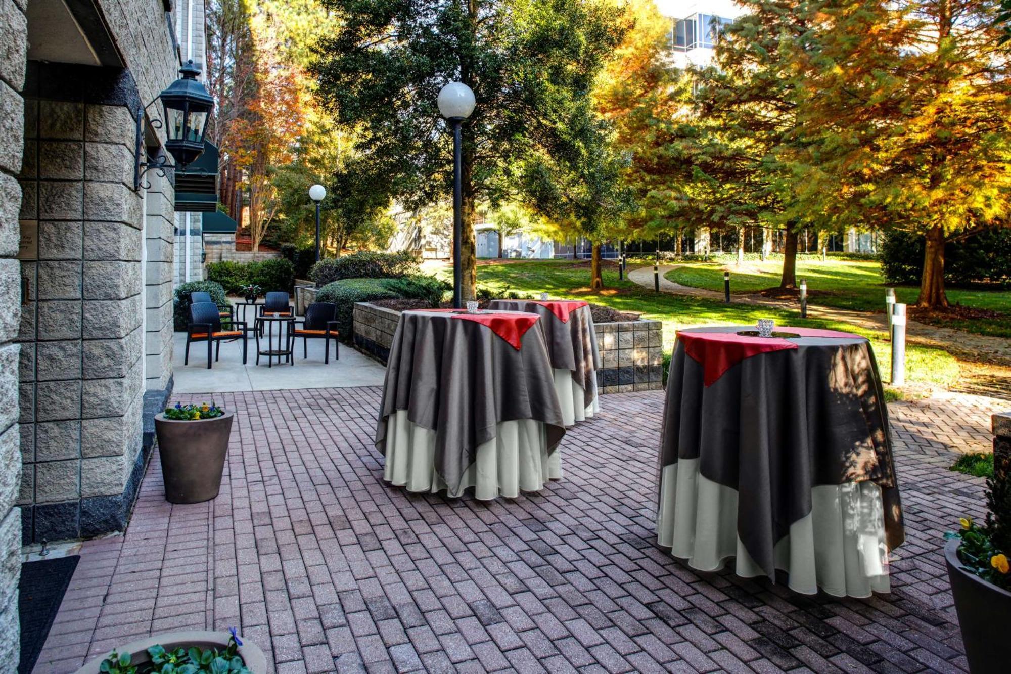 Hilton Garden Inn Atlanta North/אלפרטה מראה חיצוני תמונה