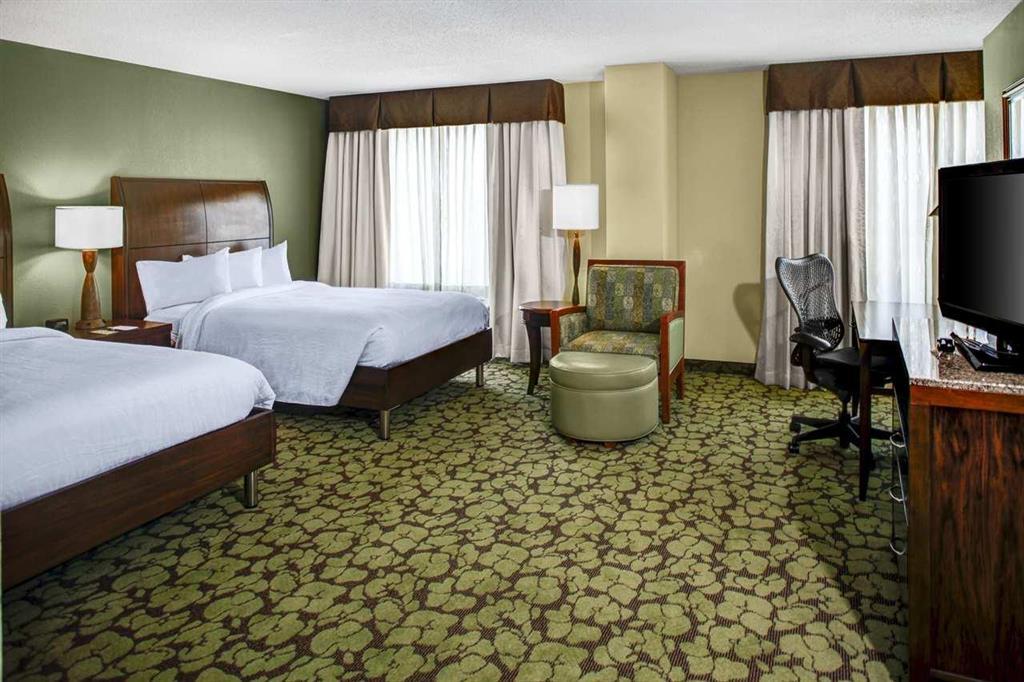 Hilton Garden Inn Atlanta North/אלפרטה חדר תמונה